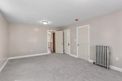 32 Whitmarsh Ave, Worcester, MA 01606 photo 10