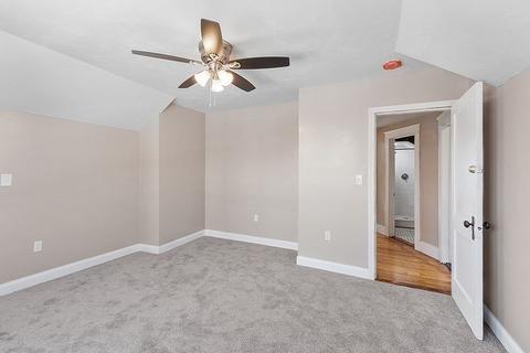 32 Whitmarsh Ave, Worcester, MA 01606 photo 13