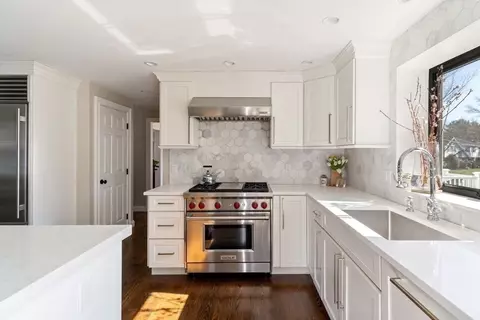 88 Standish Rd, Needham, MA 02492 photo 9