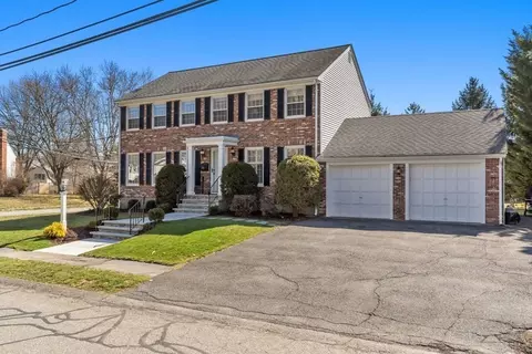 88 Standish Rd, Needham, MA 02492 photo 2