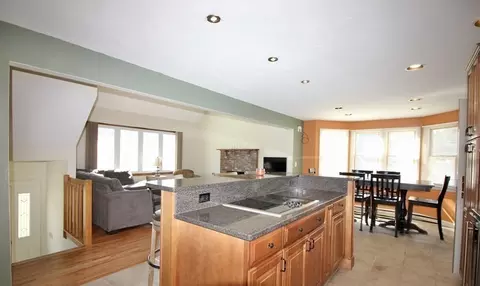 265 Overlook Dr, Raynham, MA 02767 photo 6