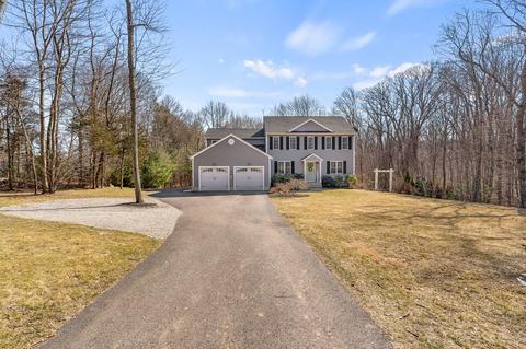 149 Maple St, Douglas, MA 01516 photo 2