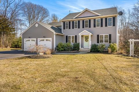 149 Maple St, Douglas, MA 01516 photo 1