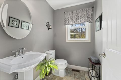 149 Maple St, Douglas, MA 01516 photo 12