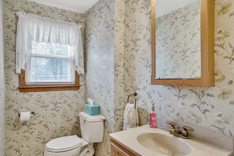 18 Forest St, Dedham, MA 02026 photo 18