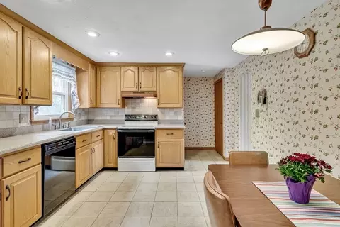 18 Forest St, Dedham, MA 02026 photo 14