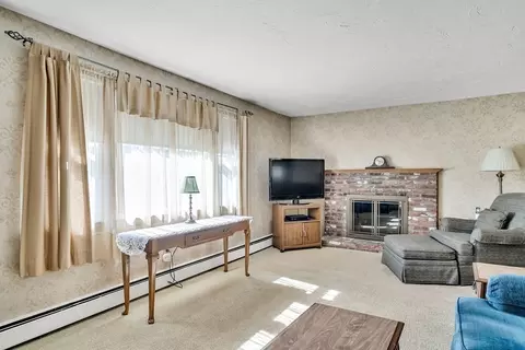 18 Forest St, Dedham, MA 02026 photo 5