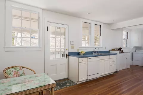 16 Jefferson Shores Rd, Wareham, MA 02532 photo 11
