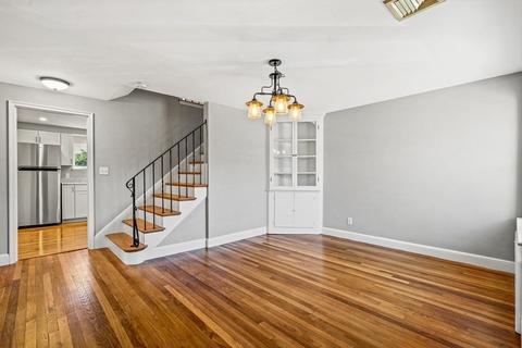 5 Gerald Rd, Stoneham, MA 02180 photo 4