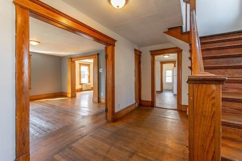 16 Amity Ct, Springfield, MA 01108 photo 9