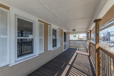 16 Amity Ct, Springfield, MA 01108 photo 4
