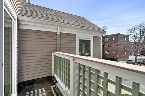 28 Alton #E, Brookline, MA 02446 photo 9