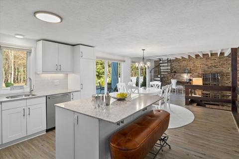 133 Baker St, Walpole, MA 02081 photo 10