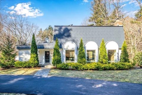 133 Baker St, Walpole, MA 02081 photo 1