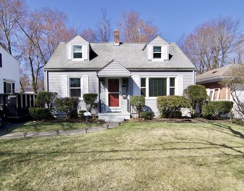 170 Roosevelt Ave, Springfield, MA 01118 photo 1