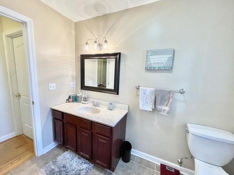 98 Briggs St, Springfield, MA 01151 photo 18