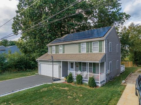 98 Briggs St, Springfield, MA 01151 photo 3