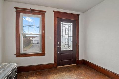 56 Wilson Ave, Chicopee, MA 01013 photo 5