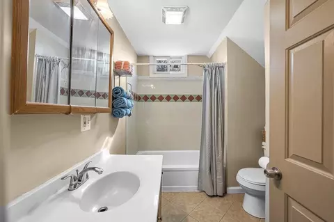 192 Allen St, Springfield, MA 01108 photo 24