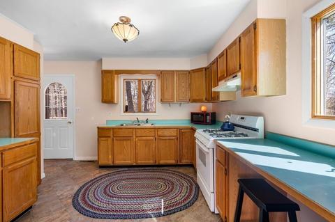 14 Larch Rd, Georgetown, MA 01833 photo 3