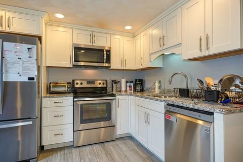 8 Cressy St, Beverly, MA 01915 photo 10