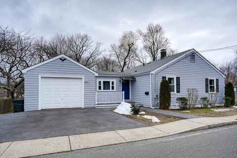 8 Cressy St, Beverly, MA 01915 photo 2