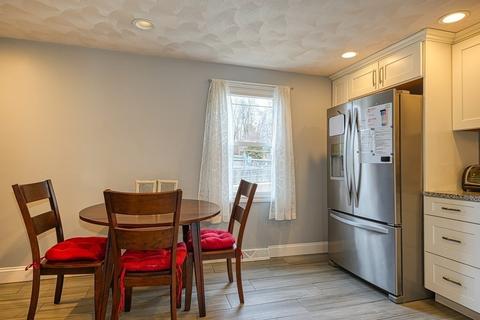 8 Cressy St, Beverly, MA 01915 photo 11