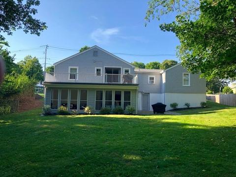 8 Cressy St, Beverly, MA 01915 photo 1