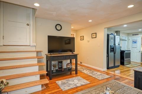 8 Cressy St, Beverly, MA 01915 photo 23