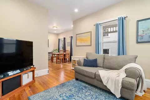 9 Baker Rd, Everett, MA 02149 photo 4
