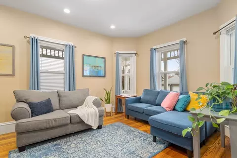9 Baker Rd, Everett, MA 02149 photo 2