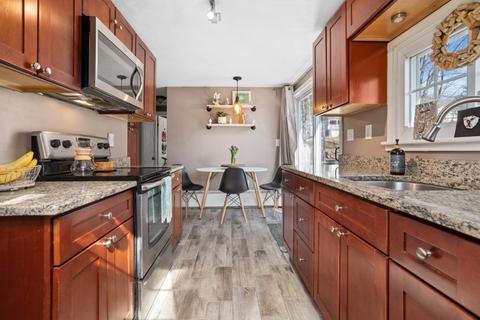 63 Maple St, Middleton, MA 01949 photo 6