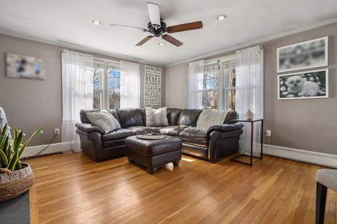 63 Maple St, Middleton, MA 01949 photo 4