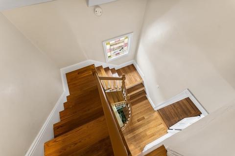 10 Beacon St, Everett, MA 02149 photo 39