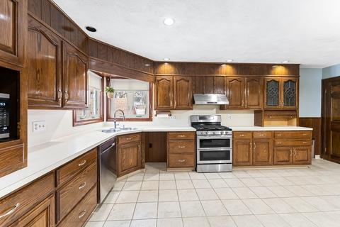 10 Beacon St, Everett, MA 02149 photo 13