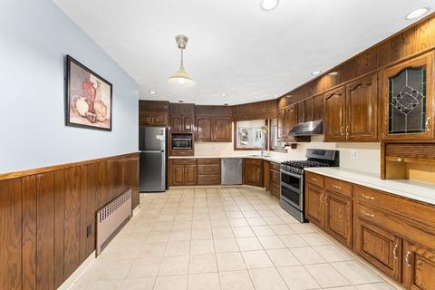 10 Beacon St, Everett, MA 02149 photo 12