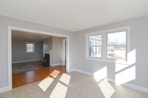 49 Marsh Ave, Worcester, MA 01605 photo 15