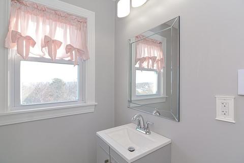 49 Marsh Ave, Worcester, MA 01605 photo 25