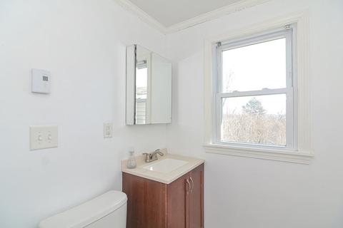 49 Marsh Ave, Worcester, MA 01605 photo 36