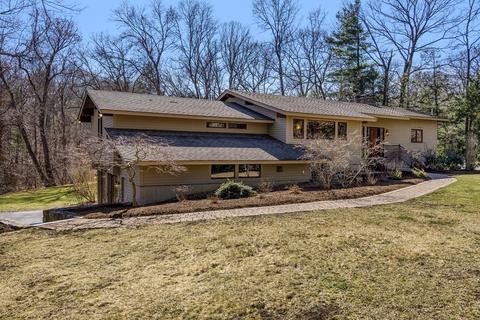 14 Perry Ln, Weston, MA 02493 photo 1