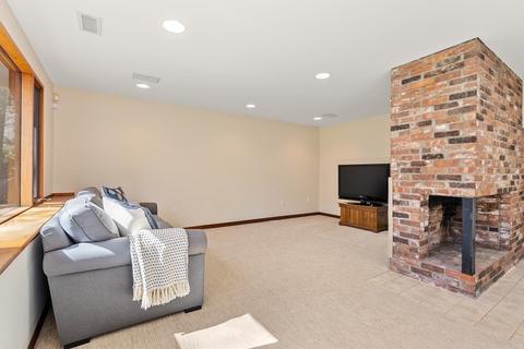 14 Perry Ln, Weston, MA 02493 photo 18