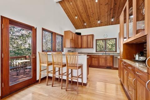 14 Perry Ln, Weston, MA 02493 photo 5