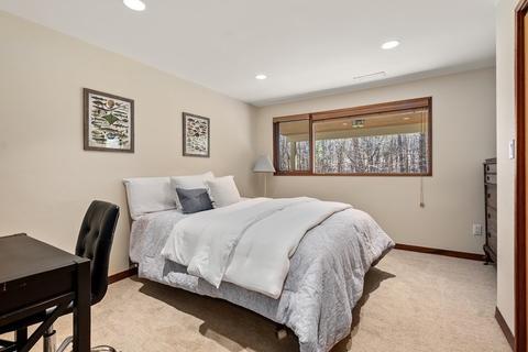 14 Perry Ln, Weston, MA 02493 photo 17