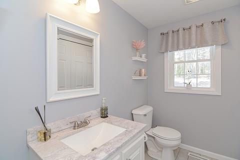 2 Hunter Ave, Ashburnham, MA 01430 photo 24