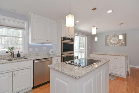 2 Hunter Ave, Ashburnham, MA 01430 photo 8