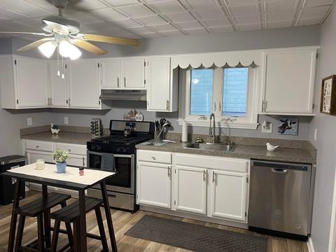 77 Carter St, Fall River, MA 02721 photo 1