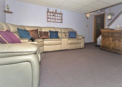 35 Baltic Rd, Worcester, MA 01607 photo 21