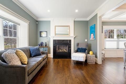 43 Macarthur Rd, Wellesley, MA 02481 photo 4