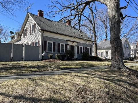 49 Poplar St #1, Danvers, MA 01923