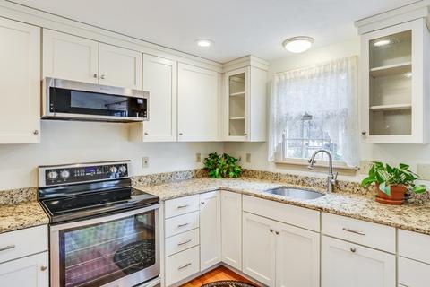 4 Mashpee Neck Rd, Mashpee, MA 02649 photo 10